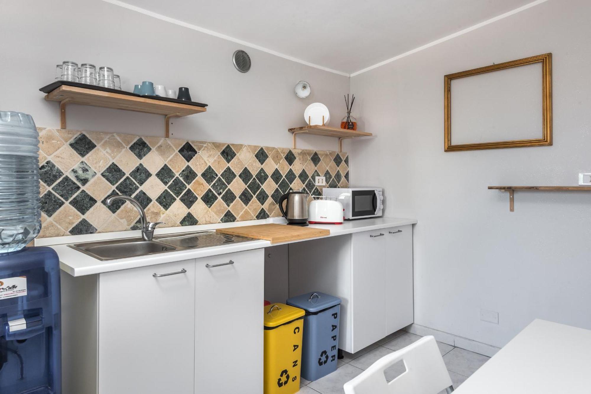 Travelershome Ciampino 170 Station Street Eksteriør bilde
