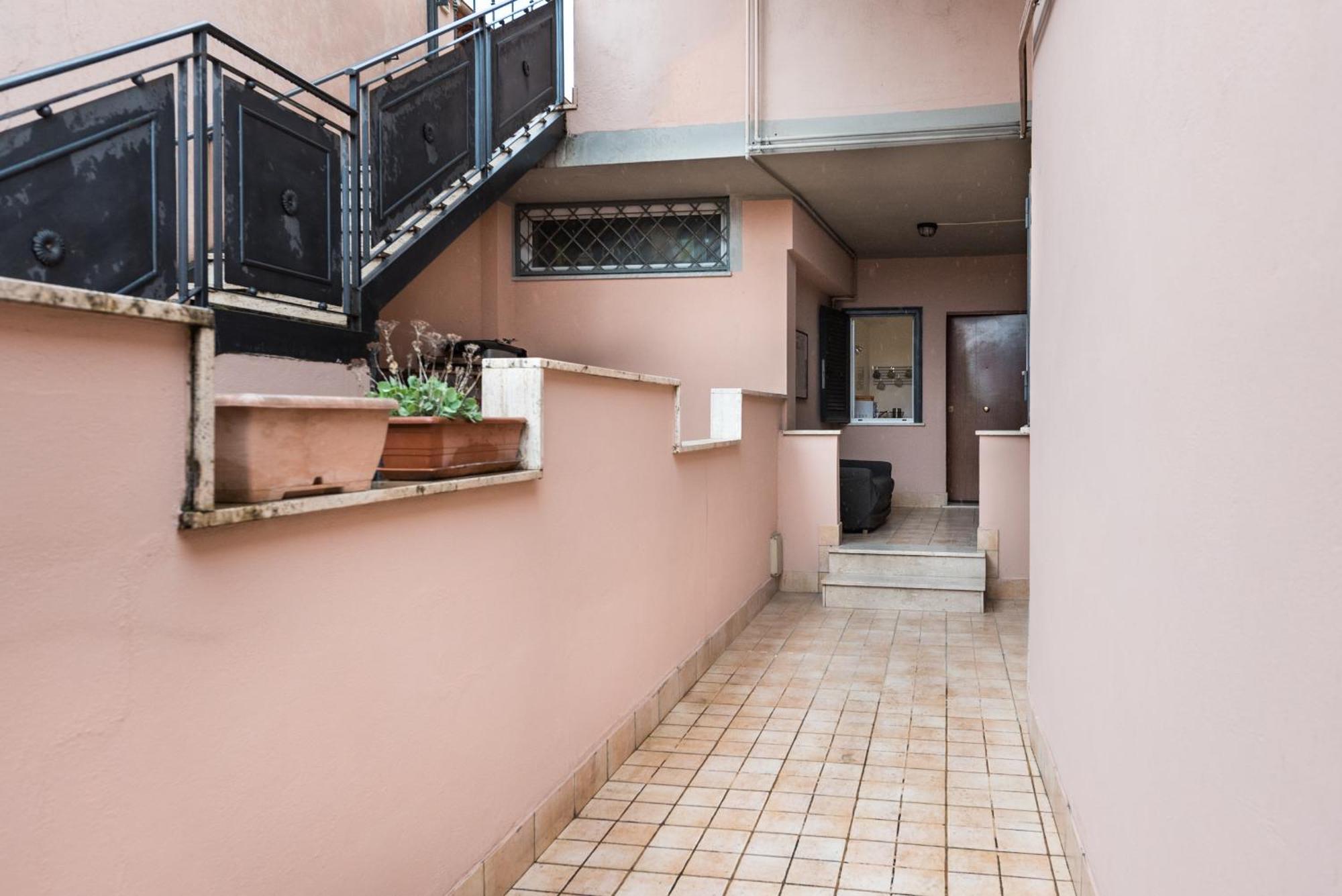 Travelershome Ciampino 170 Station Street Eksteriør bilde